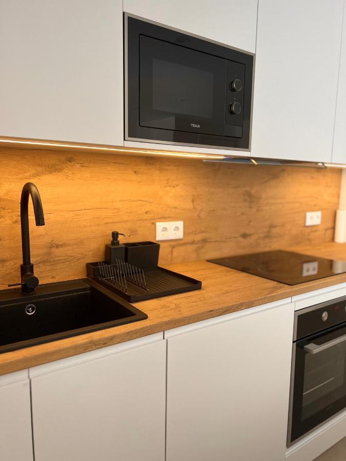 Apartment Sweet Sandy - 1 Minute Walk To Mediterranean Beaches *